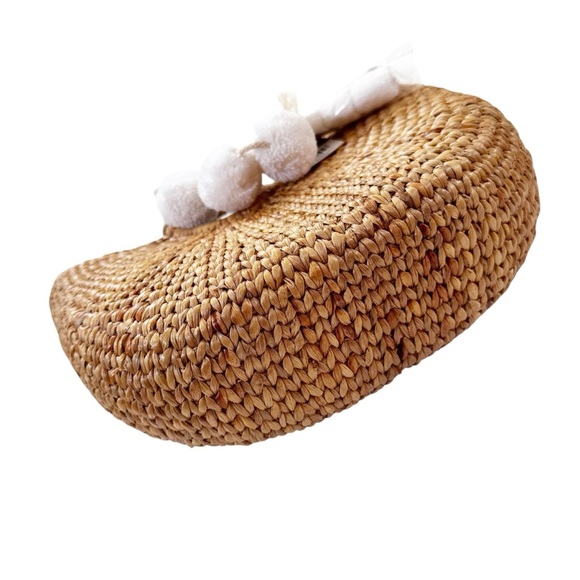 JADEtribe Aloha Woven Basket Bag with White Tassel and Pom Poms NWT - Picture 4 of 10